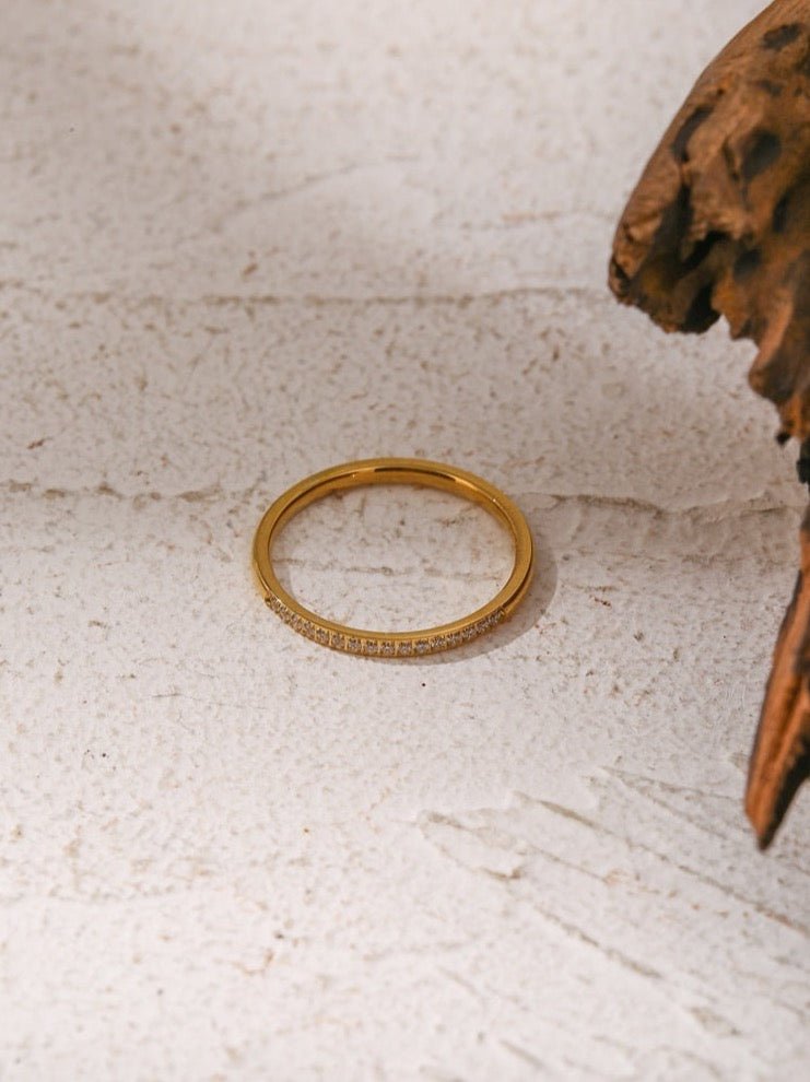Golden Glimmer Ring - Stella Sage