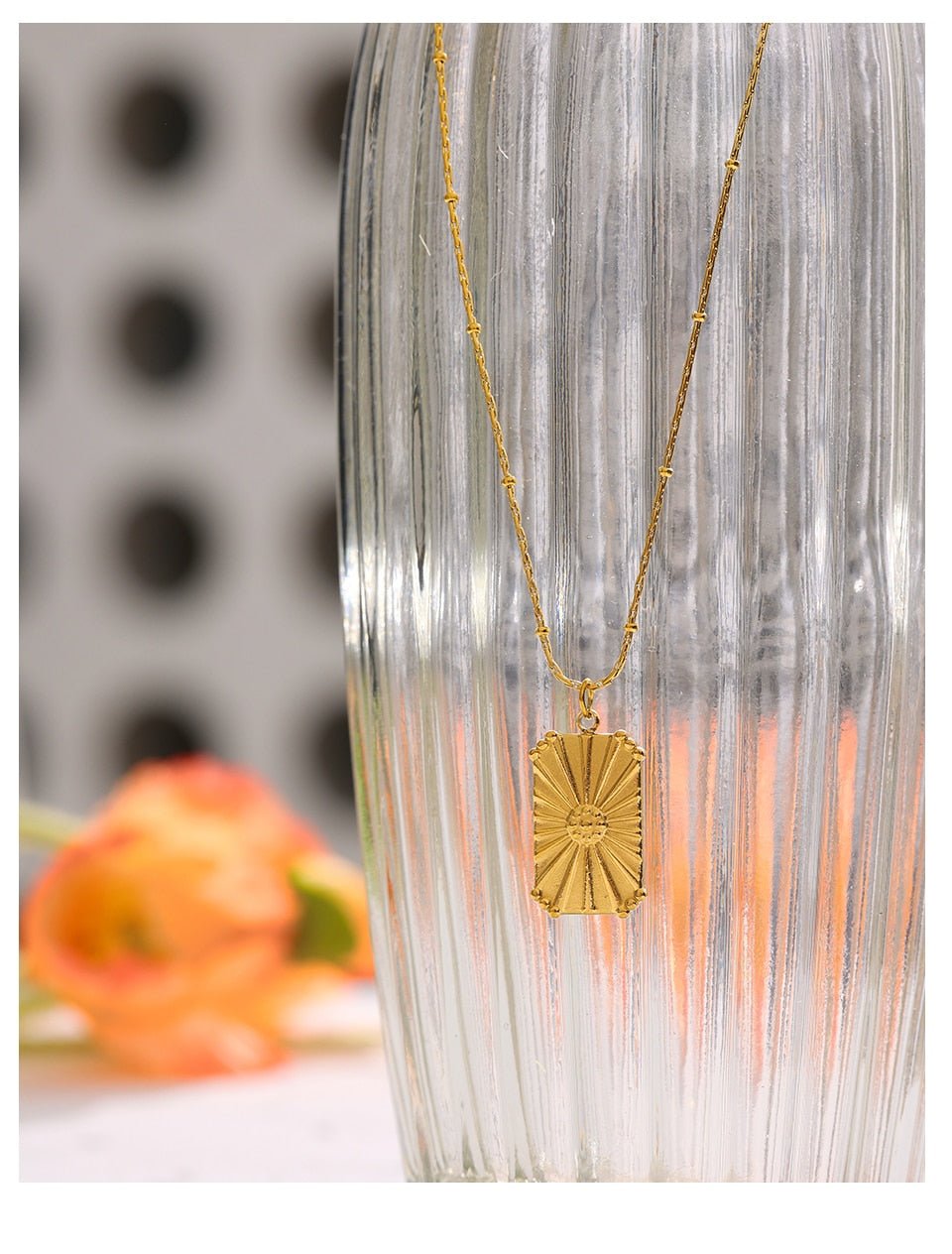 Golden Radiance Pendant Necklace - Stella Sage