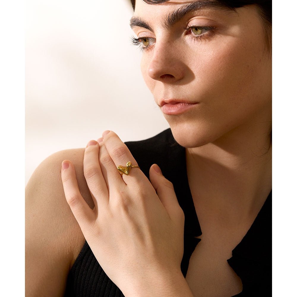 Graffiti Heart Ring - Stella Sage