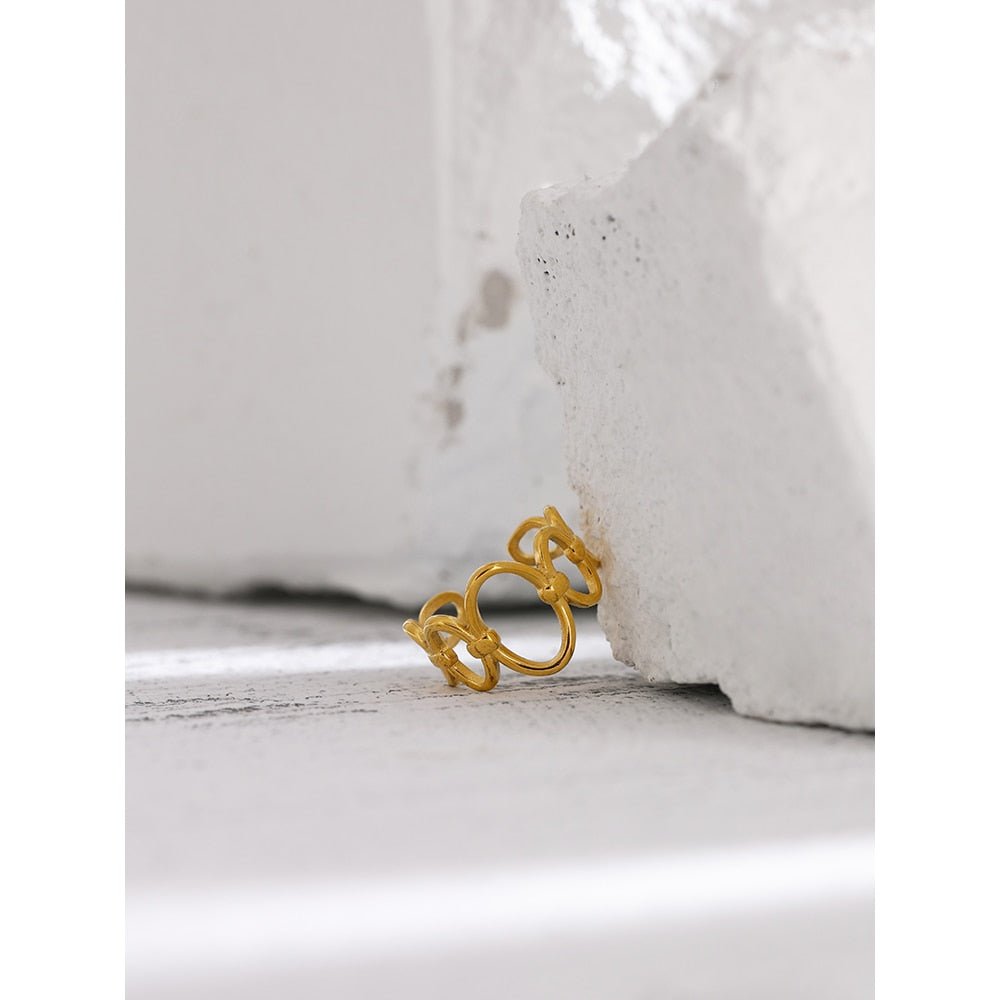 Linked Loop Ring - Stella Sage